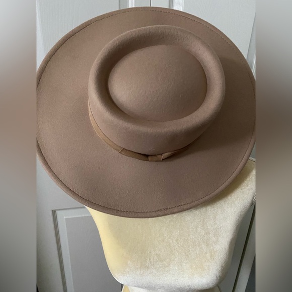 New Broad Brim Fedora Hat - Picture 3 of 8